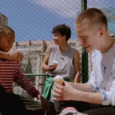 Pierwszy Raz - świeży nowy serial młodzieżowy z 2023 roku. Recenzja